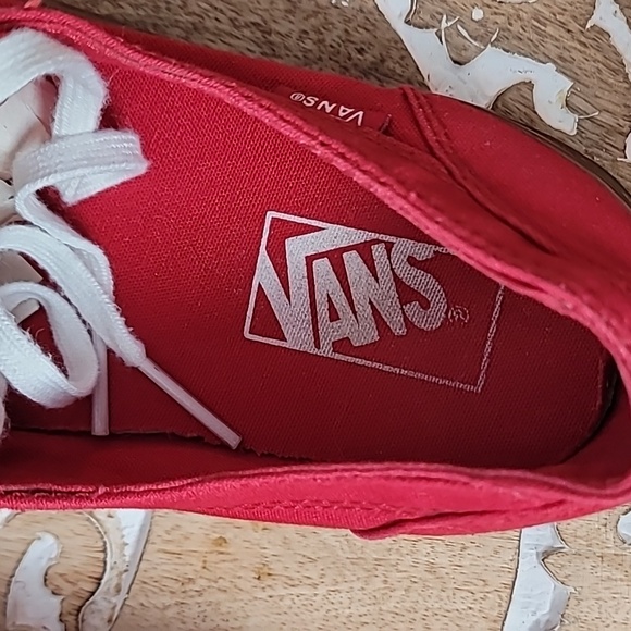 VANS Authentic Classic Low Chili Pepper Red Canvas ~ Brown Gum Sole Shoes - Picture 6 of 9